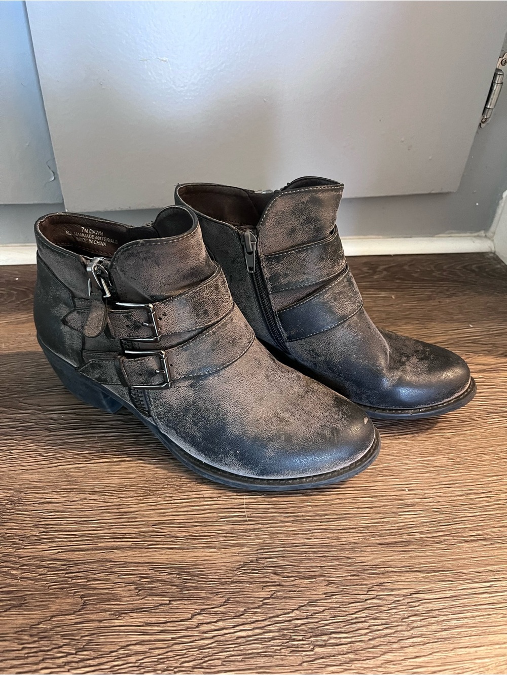 Nicole Black Distressed Ankle Boots Size 7 | Side Straps | Zip